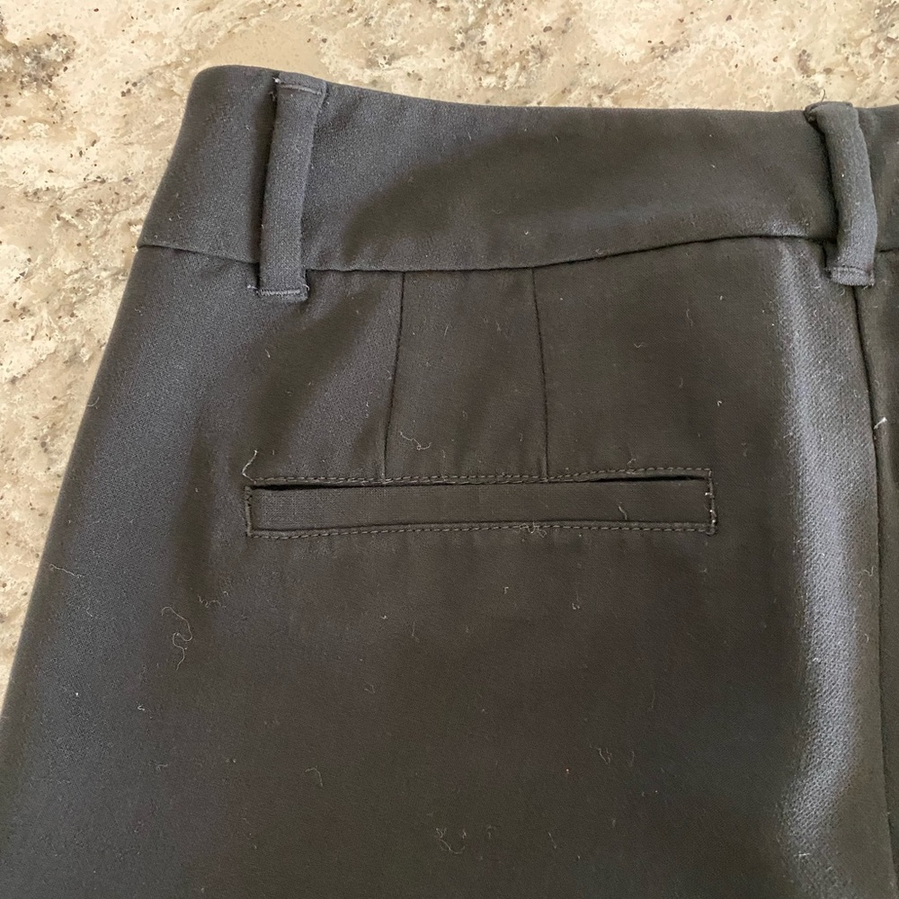 EUC Ann Taylor Factory black flat front trousers, size 8 - Picture 3 of 4